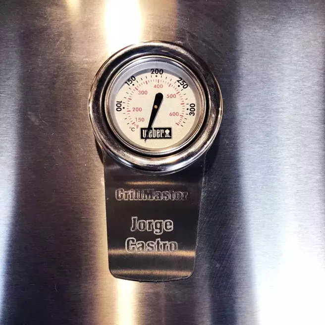 Placa de Personalización de Barbacoas Weber